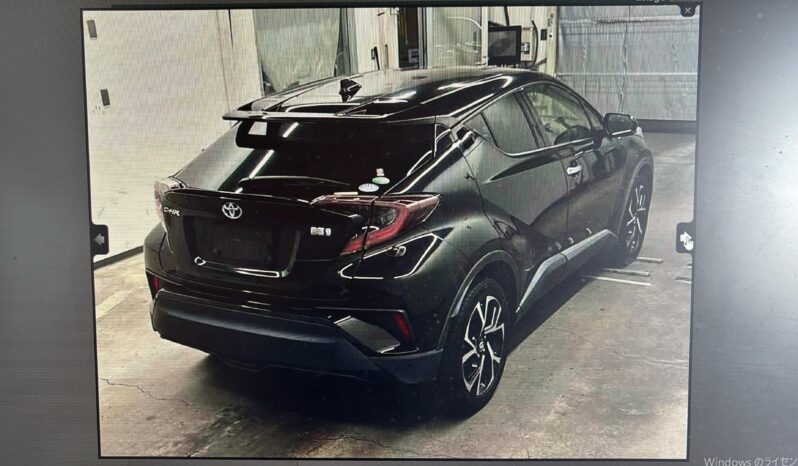 
								Toyota CHR full									
